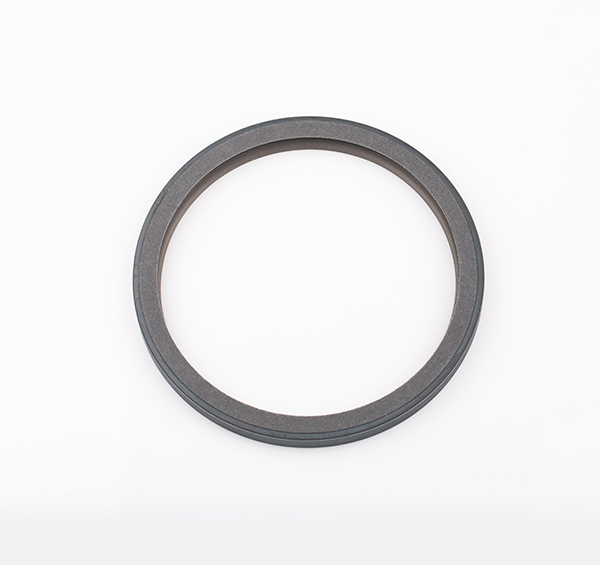 With felt PTFE oil seal